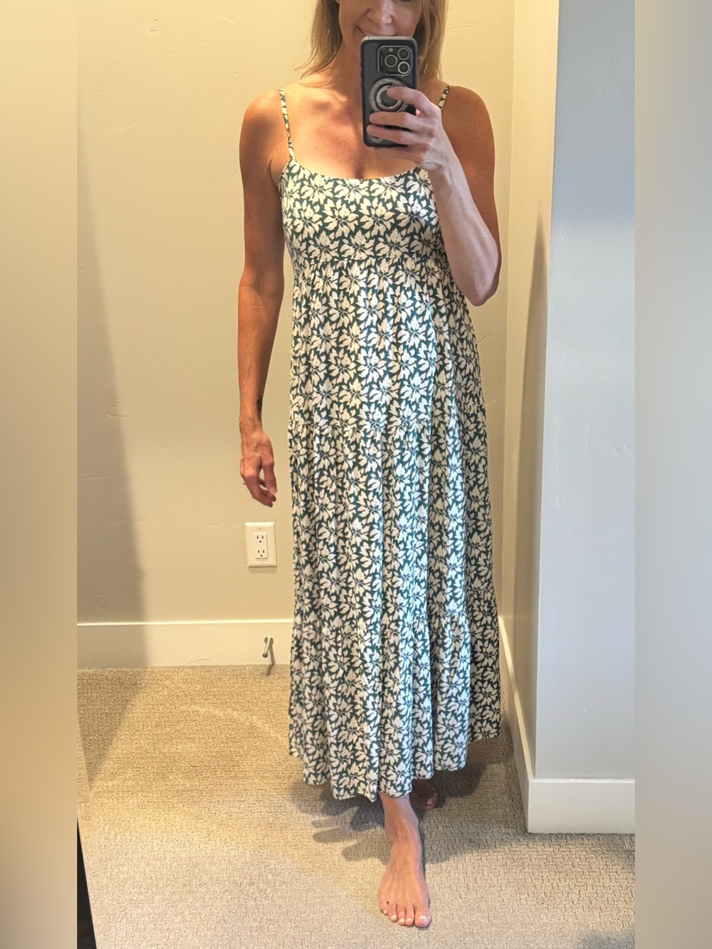Khush cream green floral maxi dress size medium